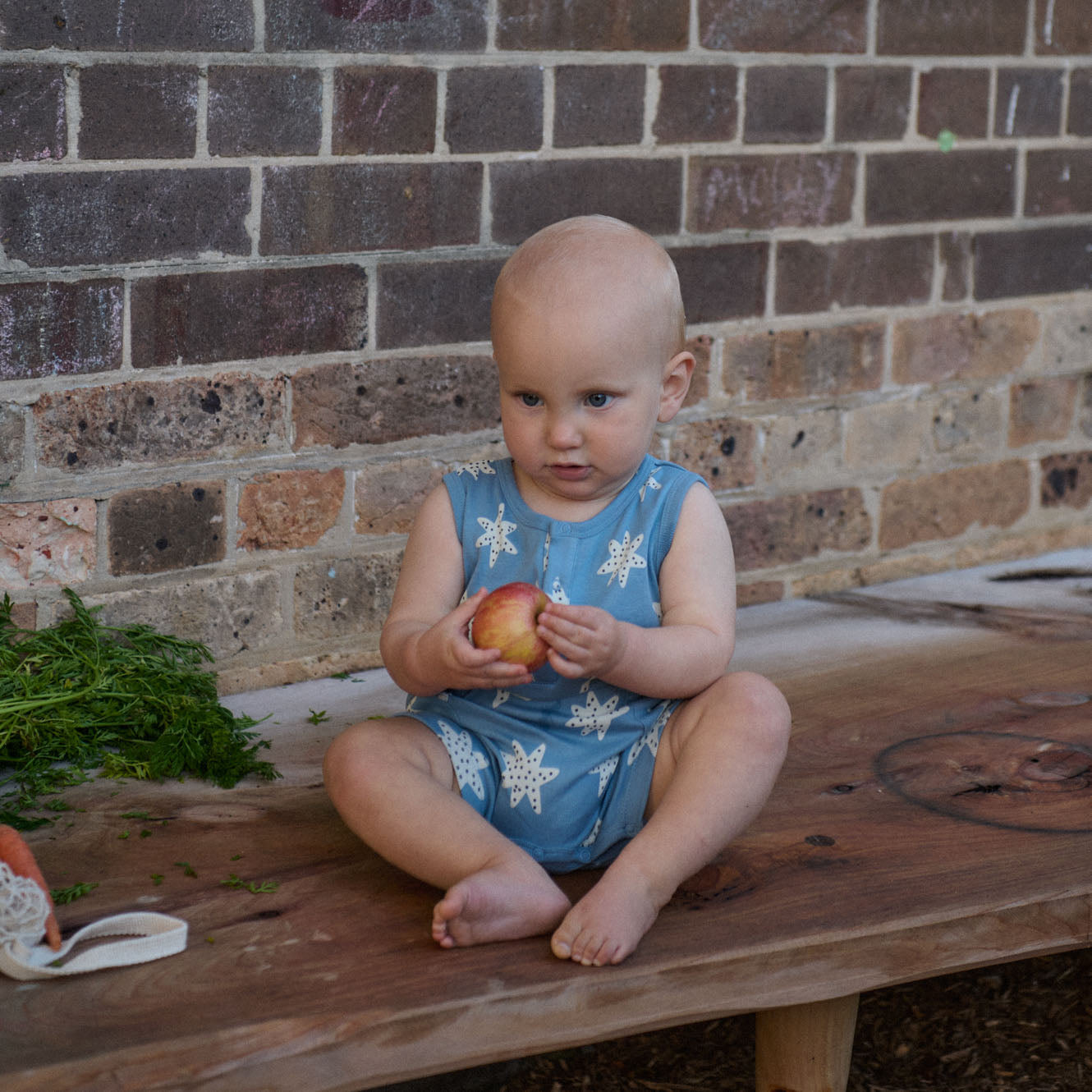 Camper Suit, Sea Stars Print lifestyle