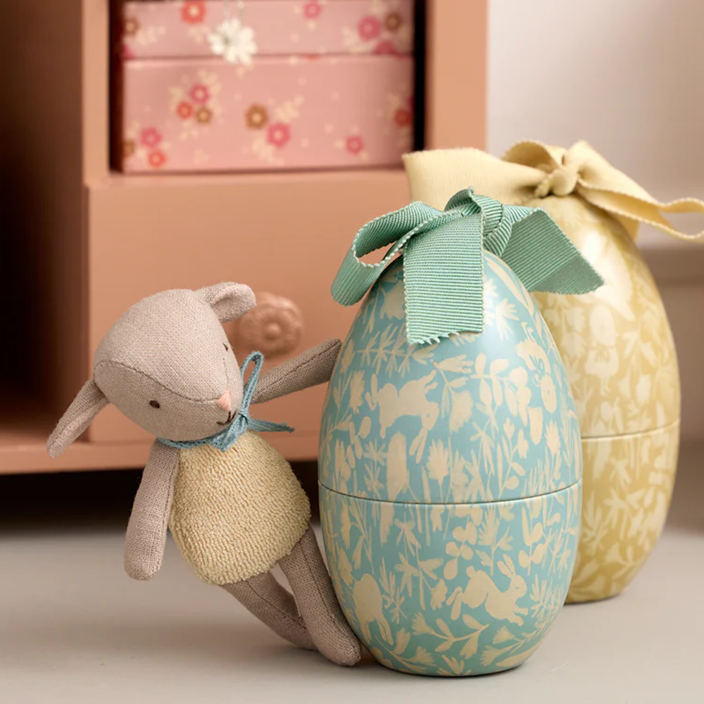 Easter Egg Small With Micro Lamb Dusty Mint