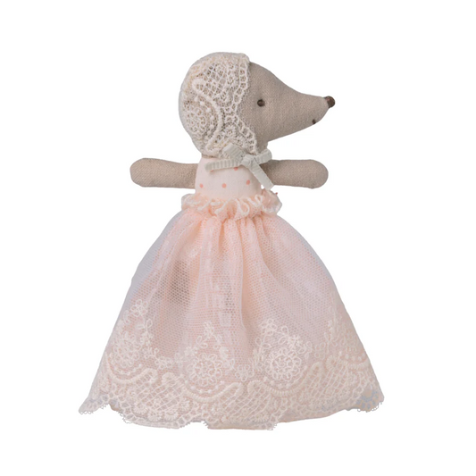 Baby Mouse in Gown Powder