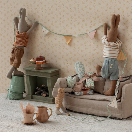 Miniature Garland