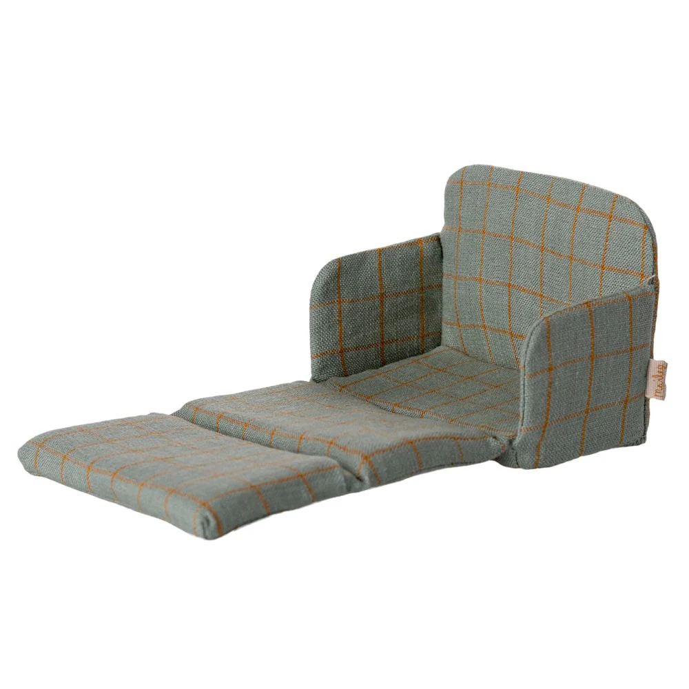 Sofa Bed Mouse Checker