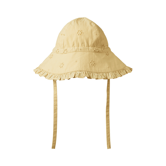 Annabelle Sunhat, Buttercup