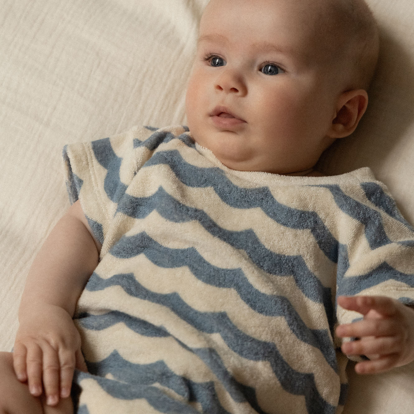 Juno Romper Terry, Waves Print detail