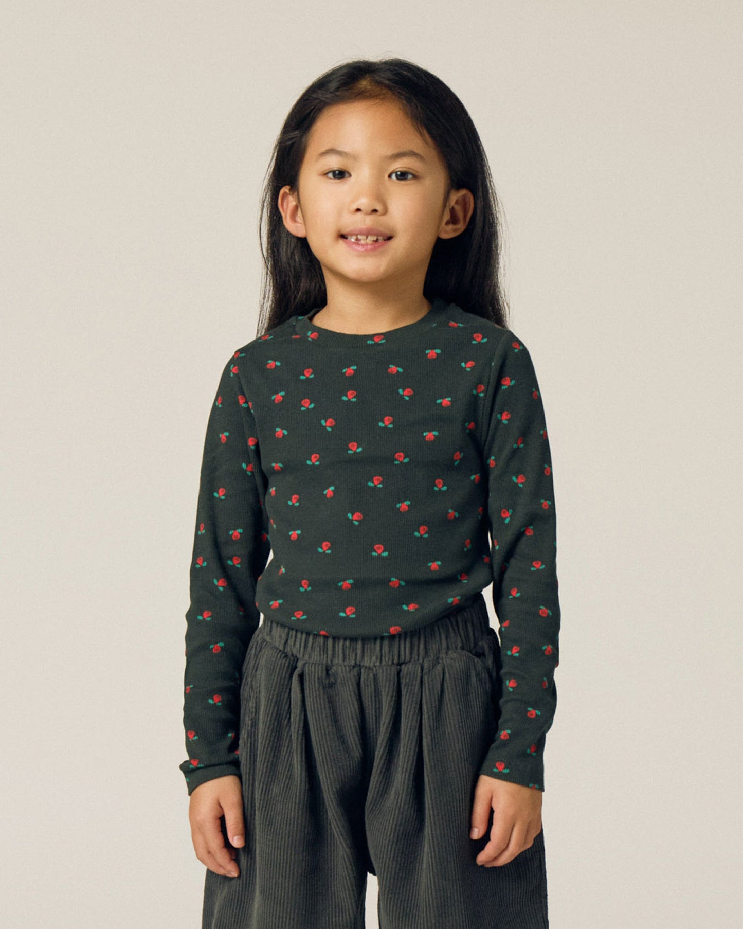 Flowers Grey Tshirt lookbook photo