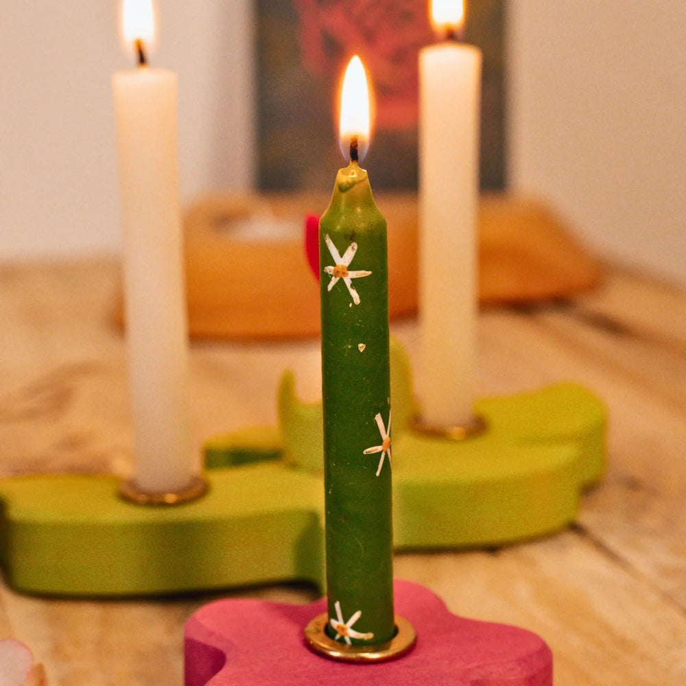 Celebration Ring Candle Flowers Daisy