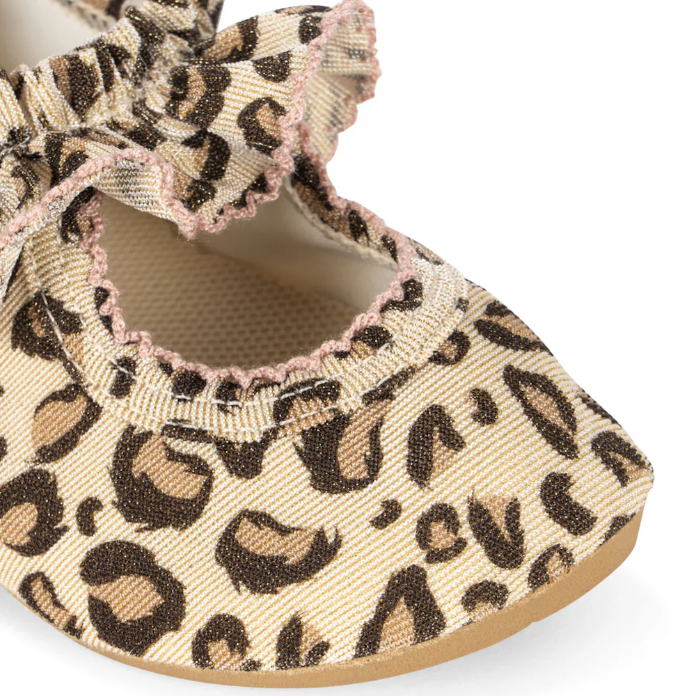 Kitty Frill Leo Swim Shoes