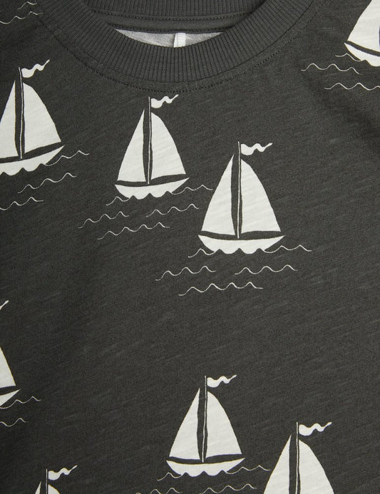 Sailing Boats AOP SS Tee Grey