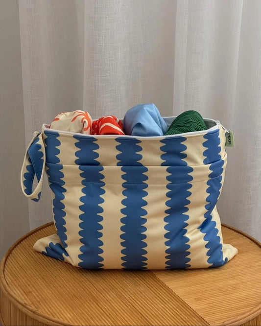 Wet Bag Medium Blueberry Wobble