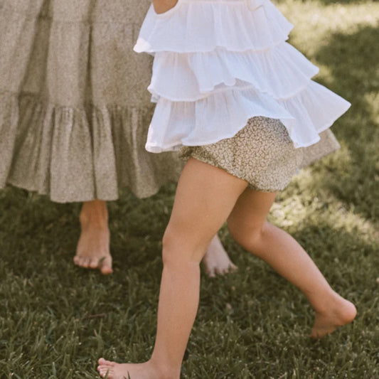 Field Bloomers Sage Posy