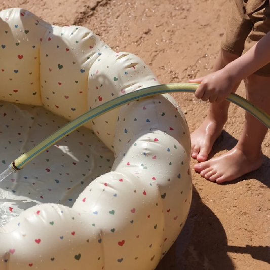 Small Shell Pool Multi Hearts