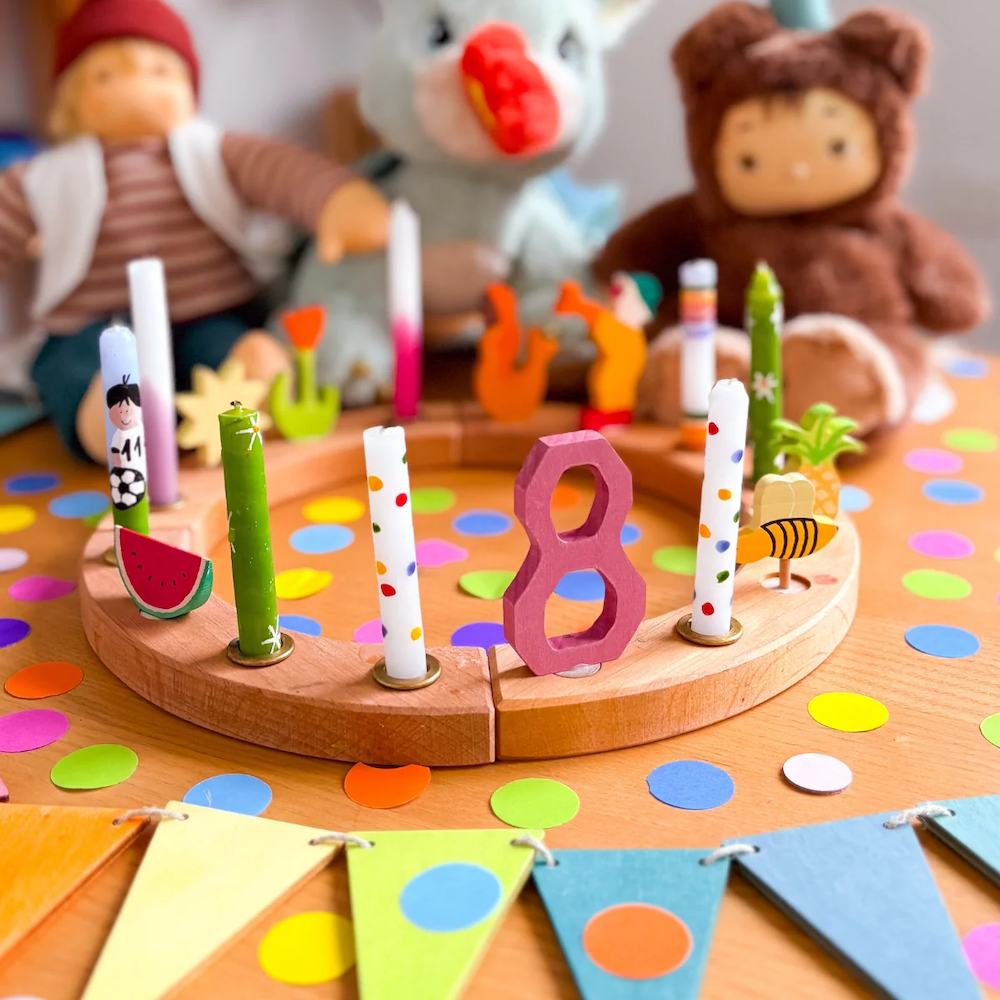 Celebration Ring Candle Footballer